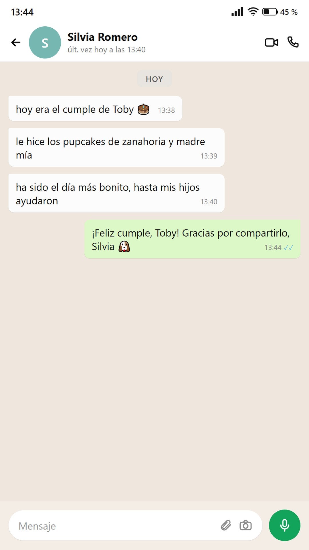 Mensaje de Silvia: pupcakes para el cumpleaños de su perro